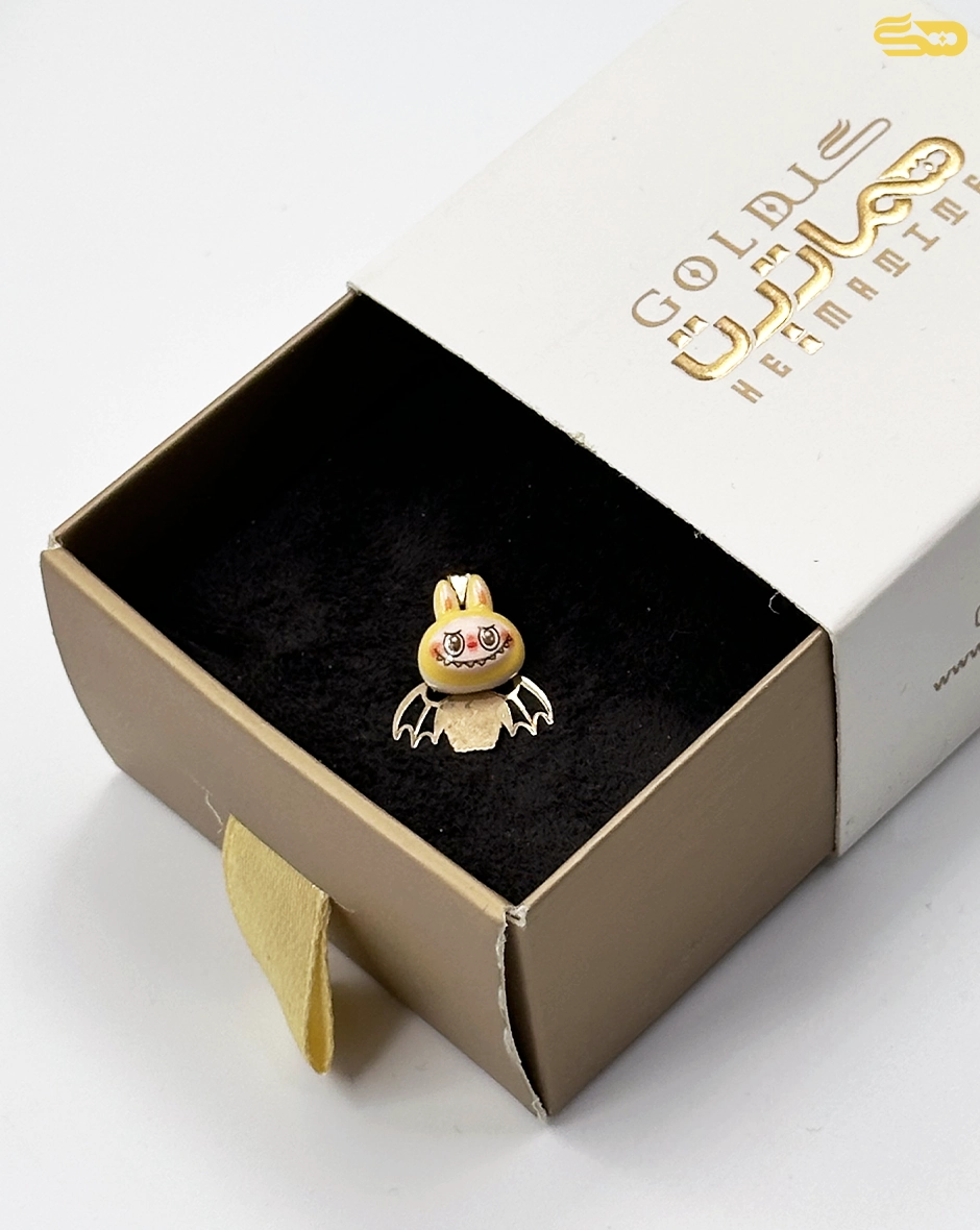 پلاک لبوبو زرد 