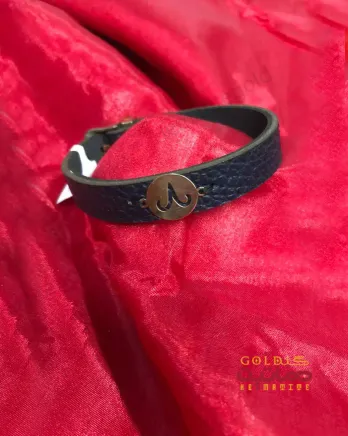 دستبند فروردین